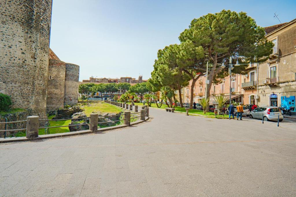 Castle Living photo 2