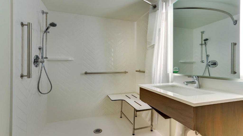 Holiday Inn Staunton Conference Center, an IHG Hotel photo 3