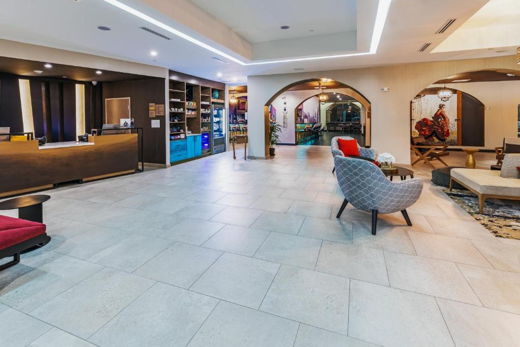 Hotel Indigo Spring - Woodlands Area, an IHG Hotel