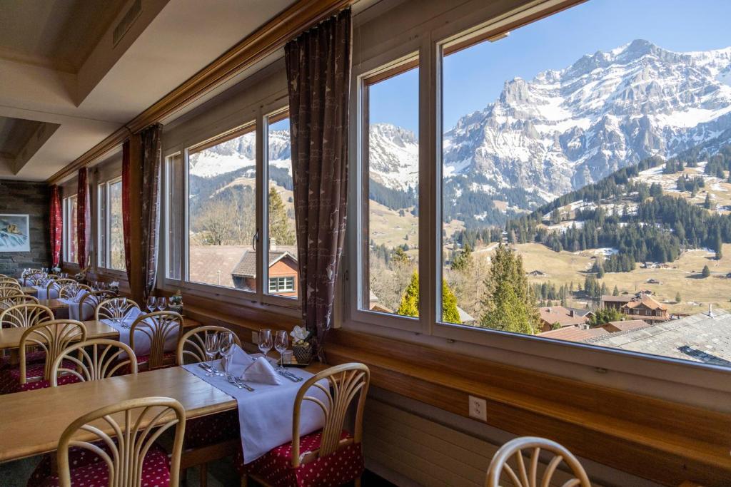 Chalet-Hotel Beau-Site photo 2
