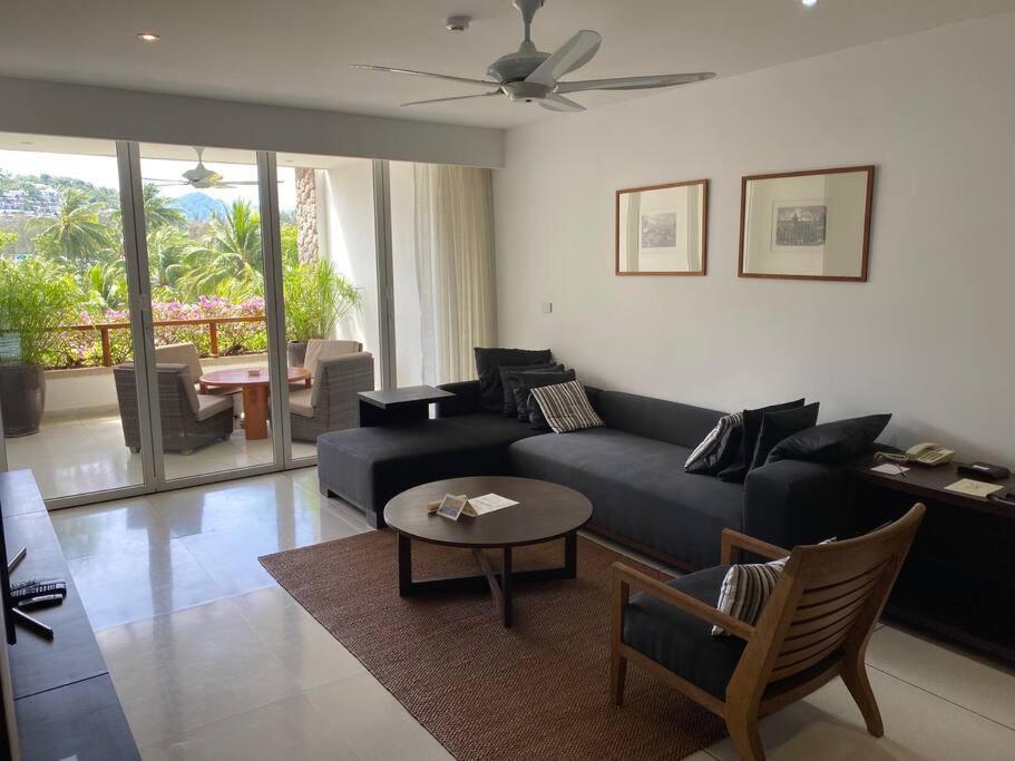 Beachfront 2 BR Luxury Condo Chava Surin photo 3