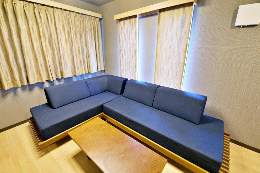 メイスン倶楽部 安里 3階 photo 2