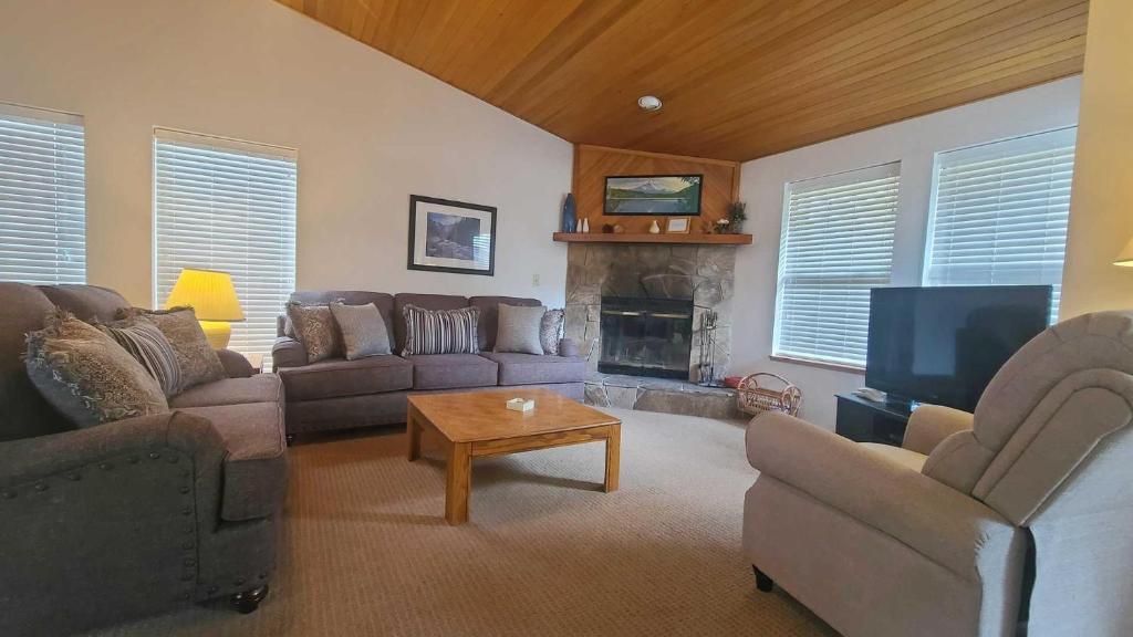 Fairway Village 32 image