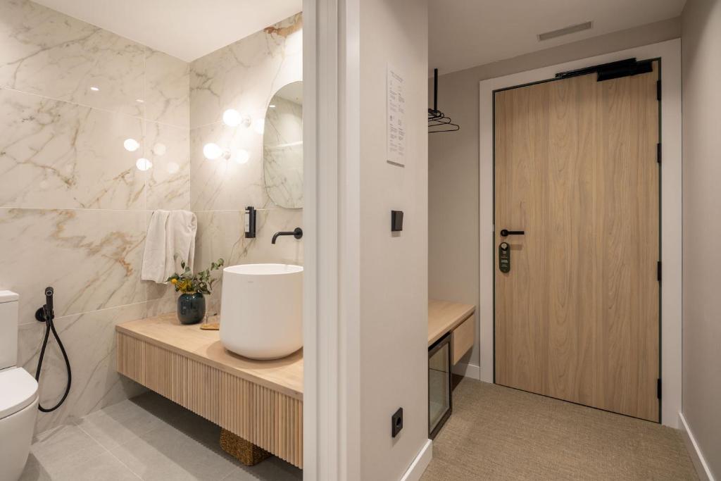 NIREA HOTEL photo 2