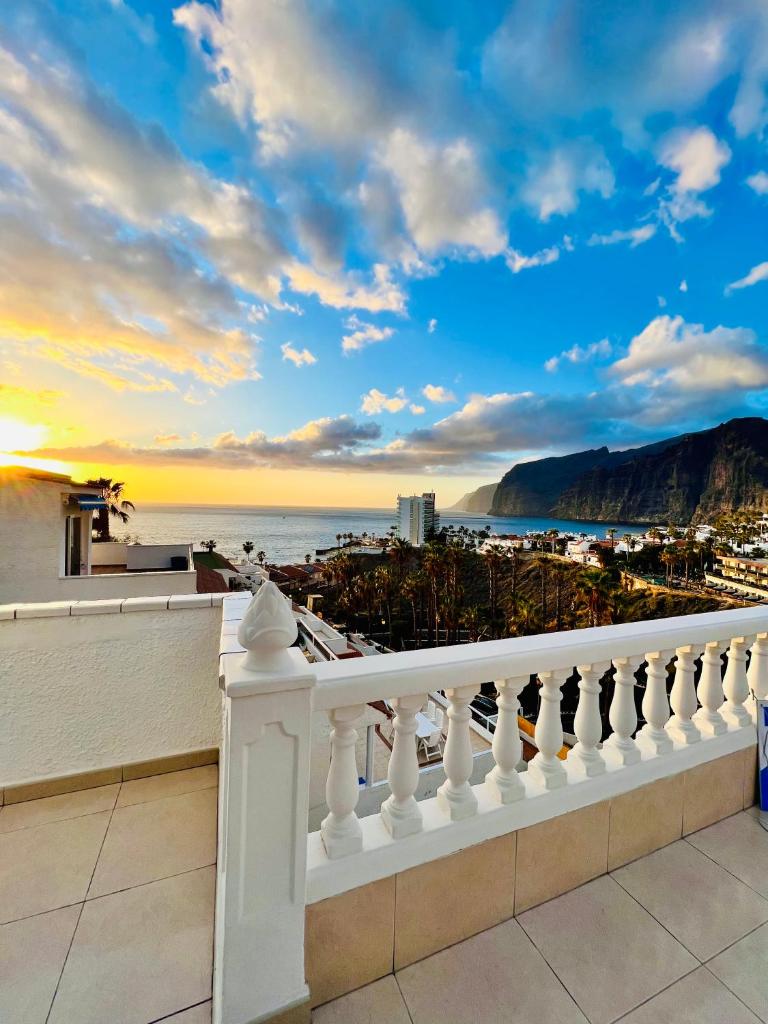 Luxury penthouse with breathtaking views and huge private terraces photo 1