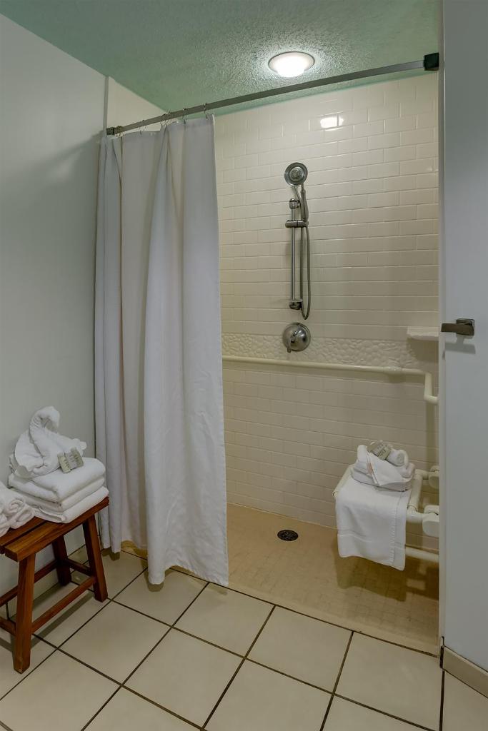 Hotel Indigo Columbus Architectural Center, an IHG Hotel photo 2