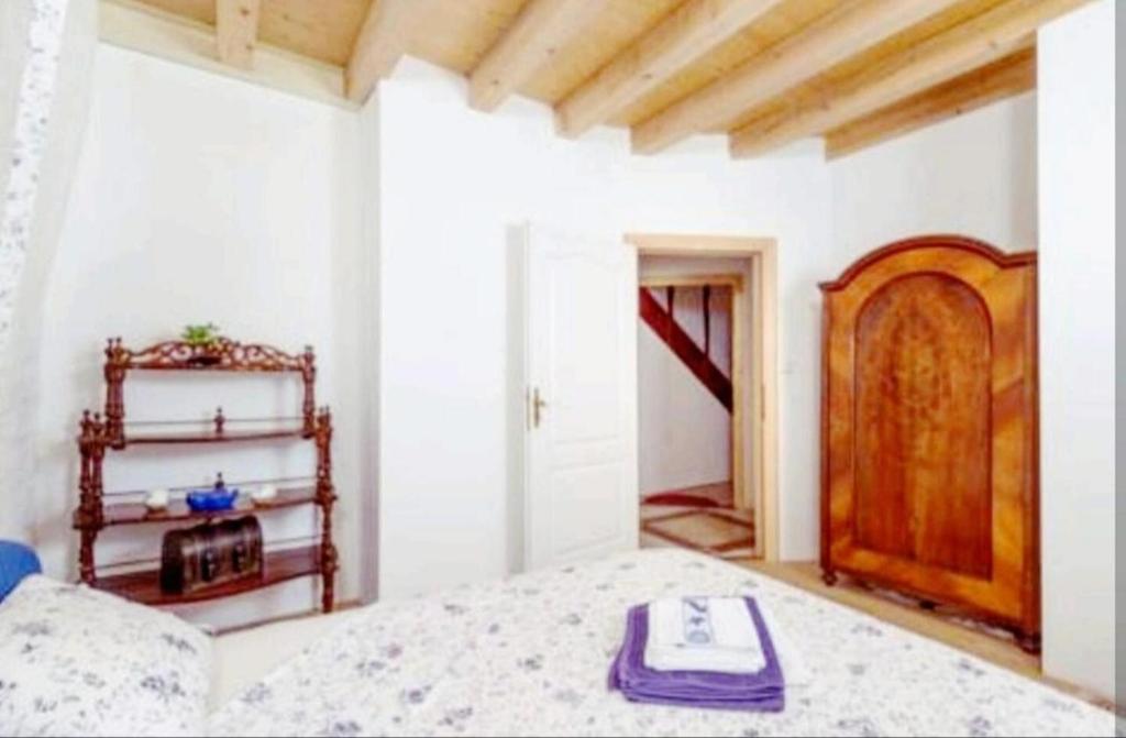 HVAR HEART HERITAGE STONE HOUSE 2 floors, up to 6 persons photo 4