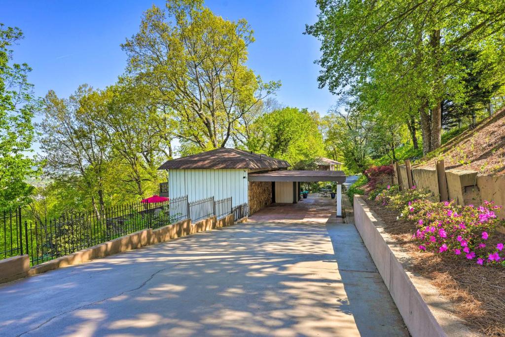 Charming Chattanooga Home with Downtown Views! photo 1