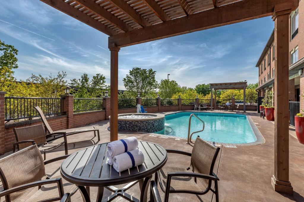 Best Western Plus DFW Airport Suites photo 1