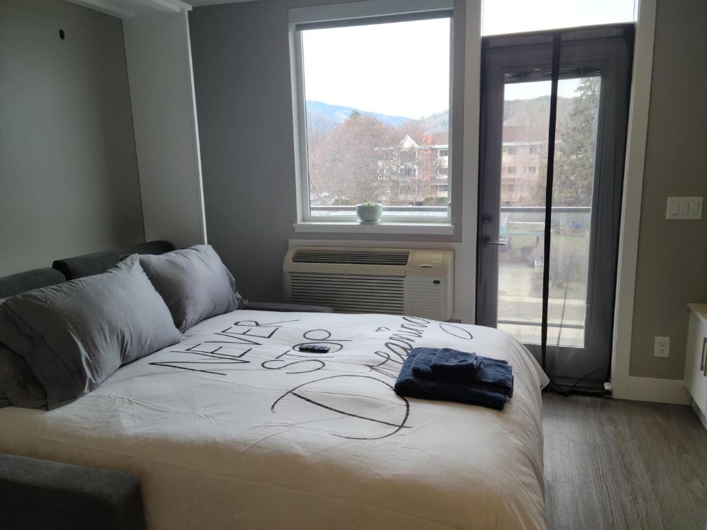Cozy Studio Suite, 15min walk to downtown