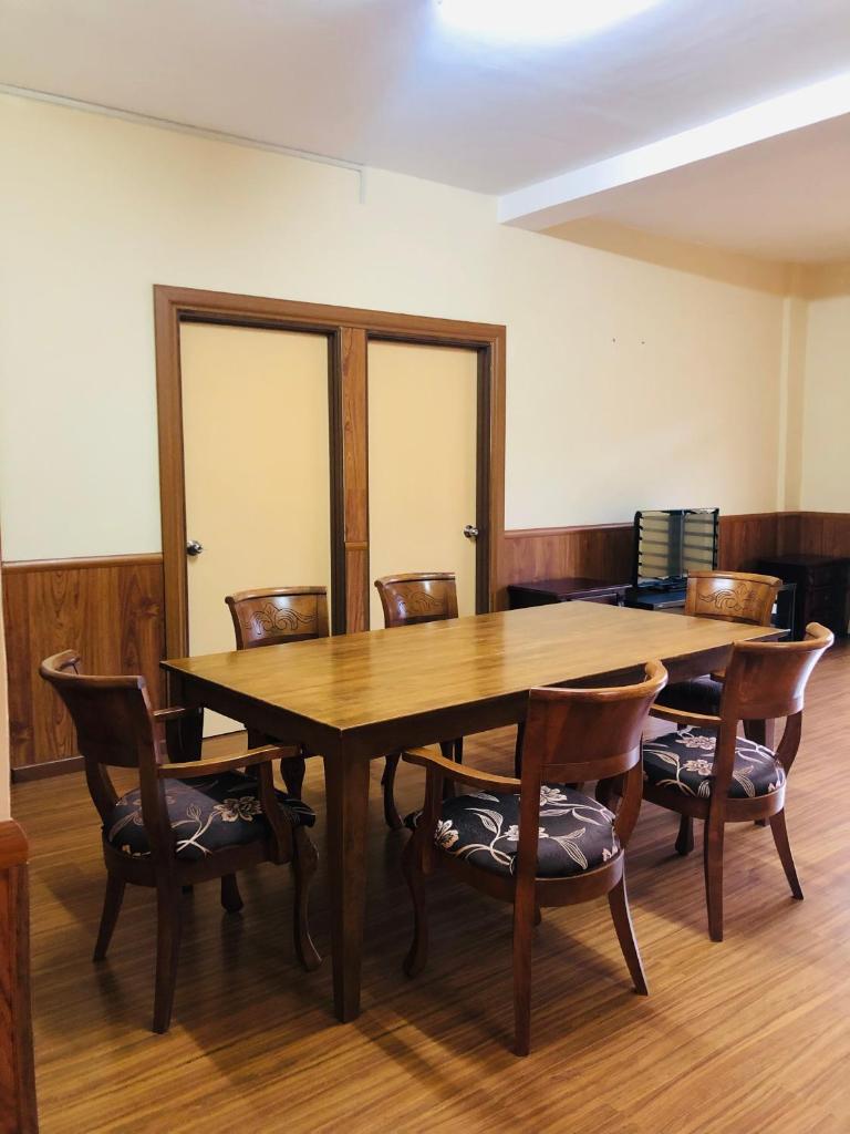 Crown Imperial Court Apt at Brinchang Centre photo 4