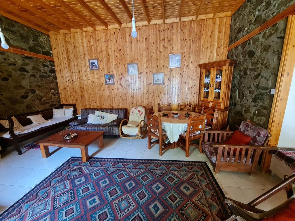 Elpiniki's Old House photo 1