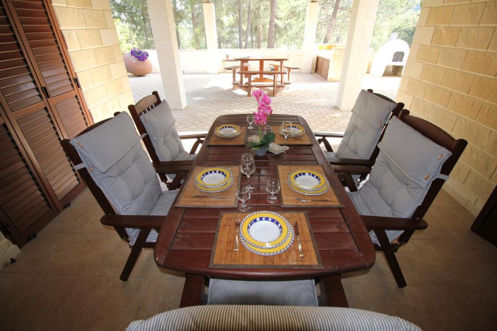 House of Roses photo 4