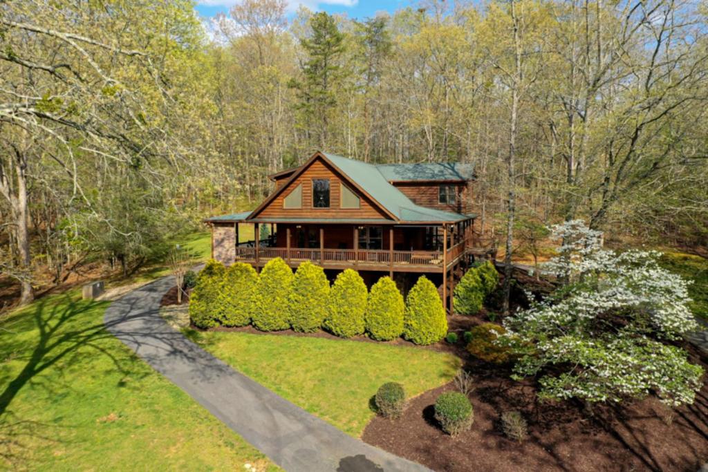 Tranquility- Pet Friendly | Mountain View | Hot Tub | Pool Table | Shuffleboard | Ping Pong - Tap to explore photos