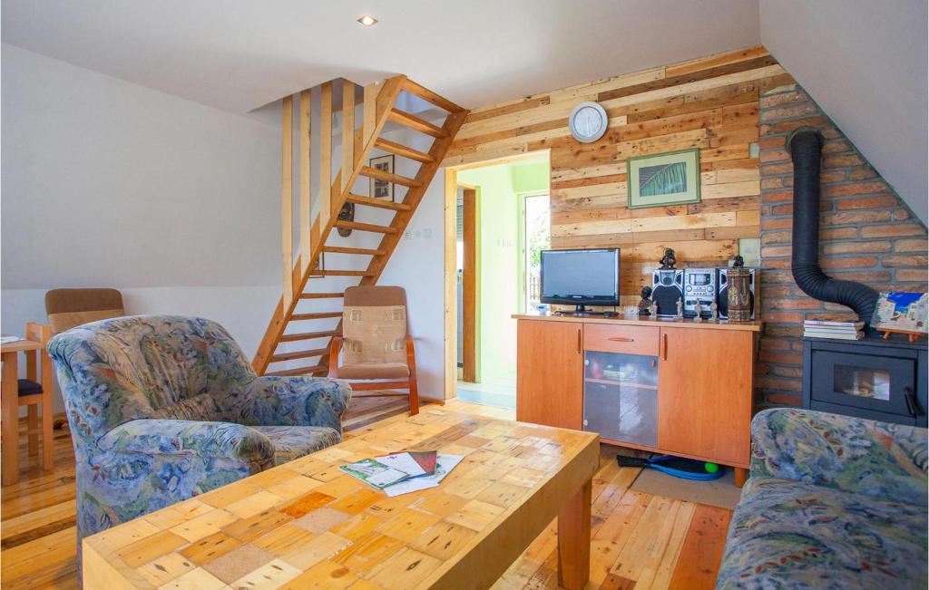 Beautiful Home In Opatovac With 1 Bedrooms, Outdoor Swimming Pool And Sauna photo 4