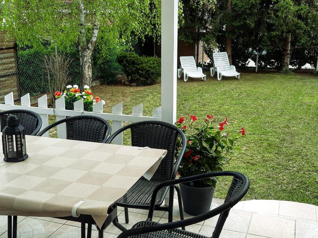 Holiday Home Balatonszárszó photo 1
