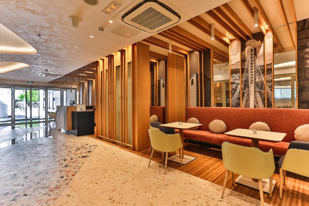 Carine Hotel Centar photo 3