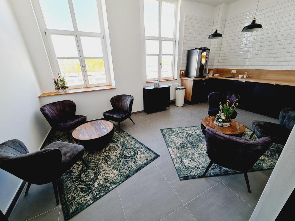 Best Boarding House photo 2