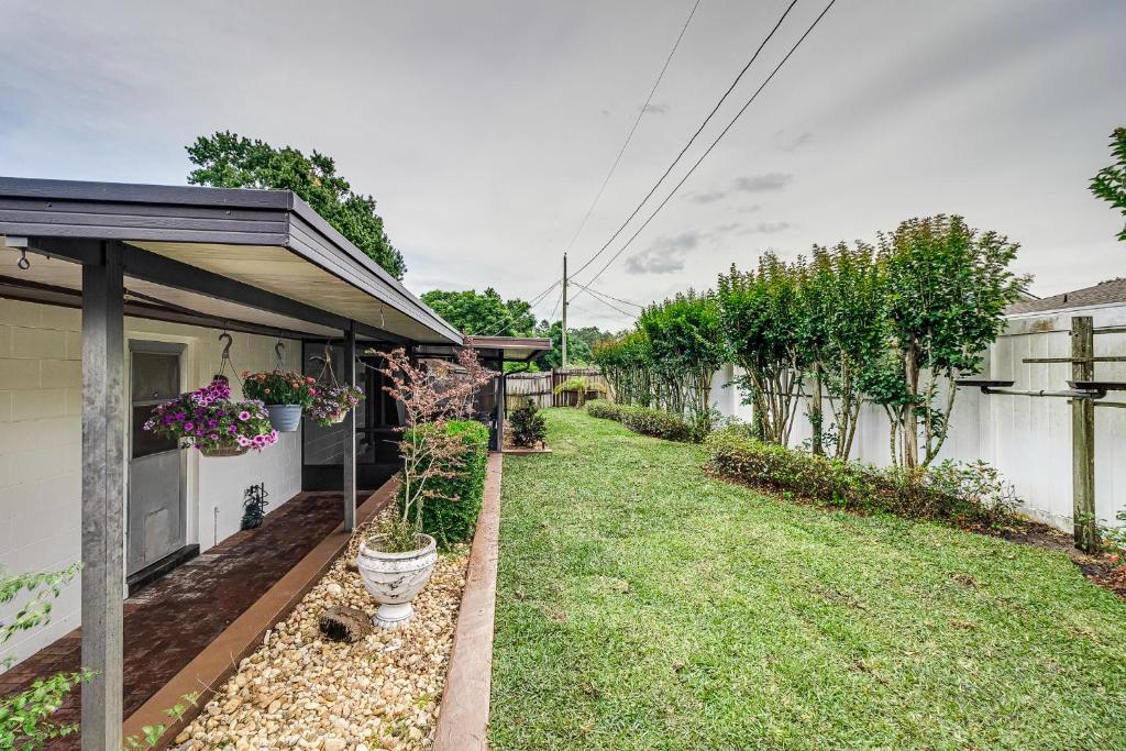 Modern style 3Bedroom home with hot tub less than 5 Mins from Legoland photo 2