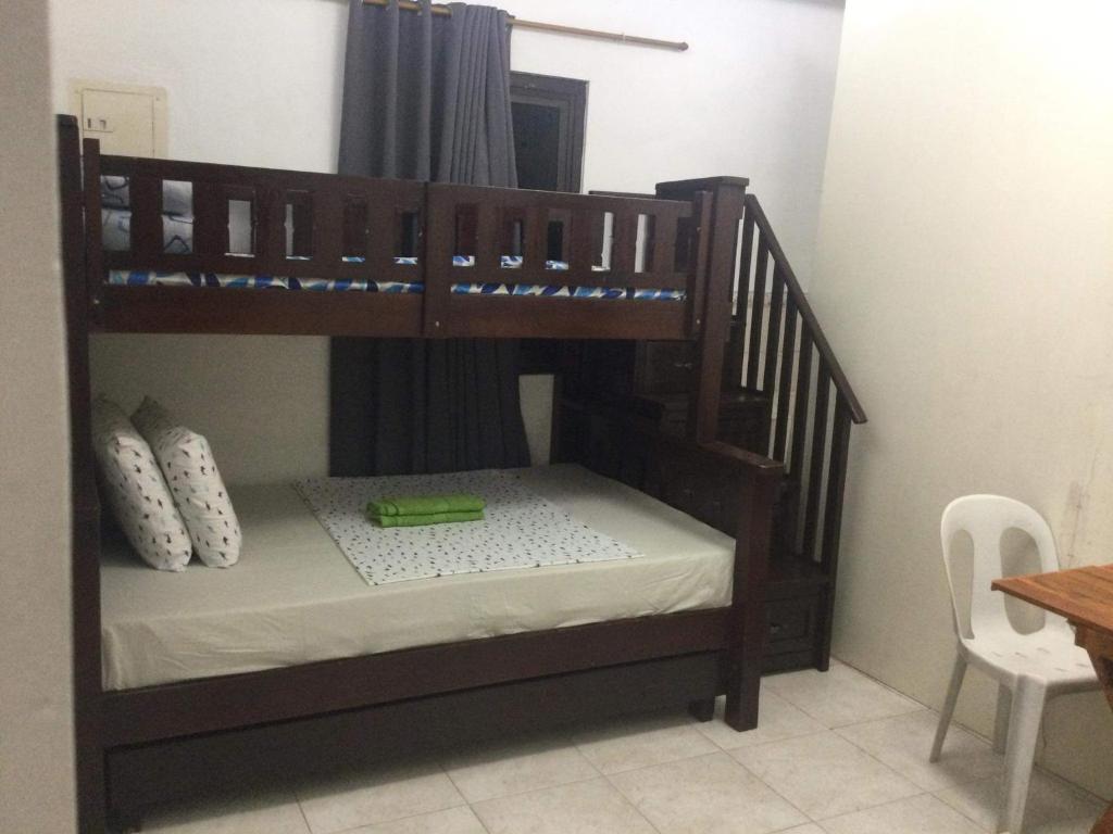 Bolinao Transient House B photo 4