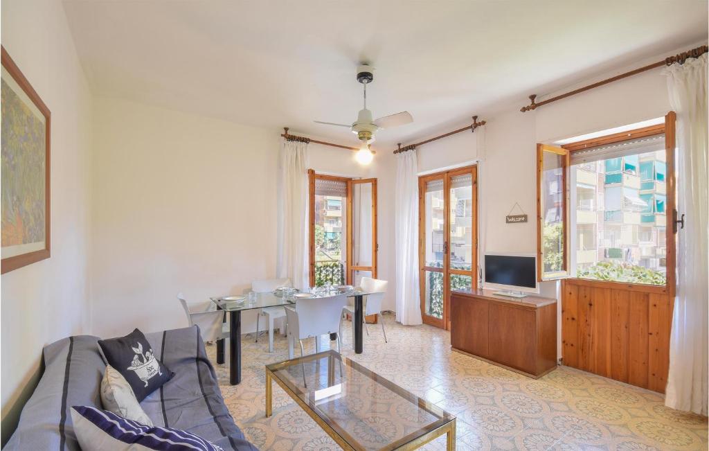 Beautiful Apartment In Pietra Ligure With Wifi And 3 Bedrooms photo 1