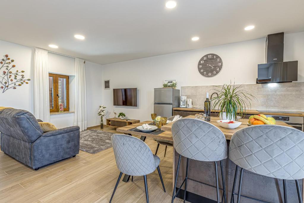Apartment Nilda II