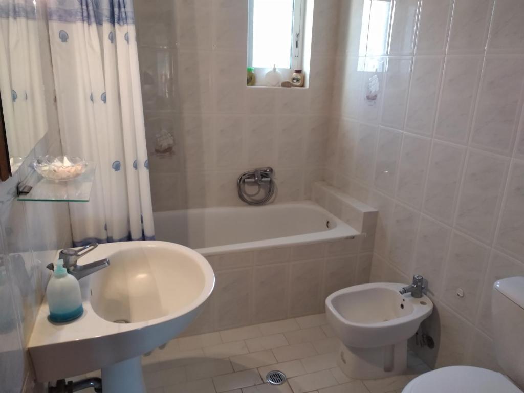 CAMARES HOUSE photo 4