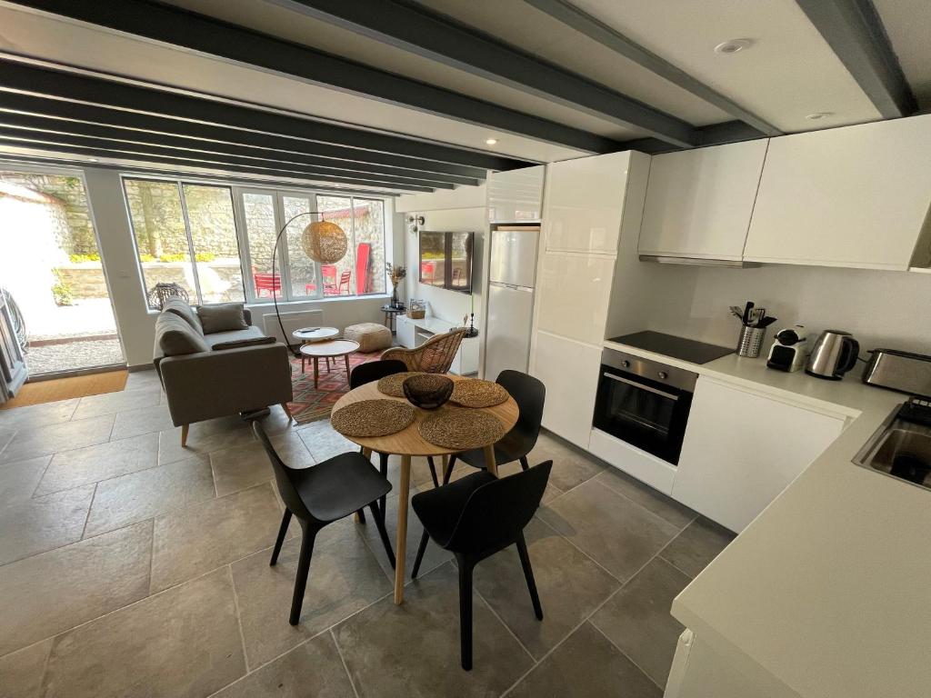 Maison familiale avec jardin photo 1