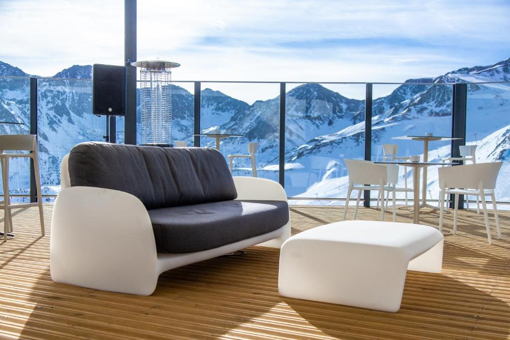 {
  "en-gb": "Pic Maià Mountain Hotel"
} photo 3