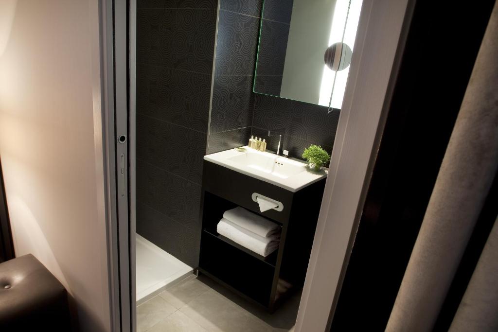 Двухместный (Двухместный номер с 1 кроватью и душем), Hôtel Caron
