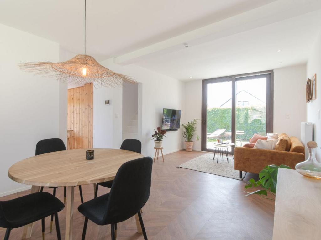 Villa Hutje bij de Zee by Interhome photo 1