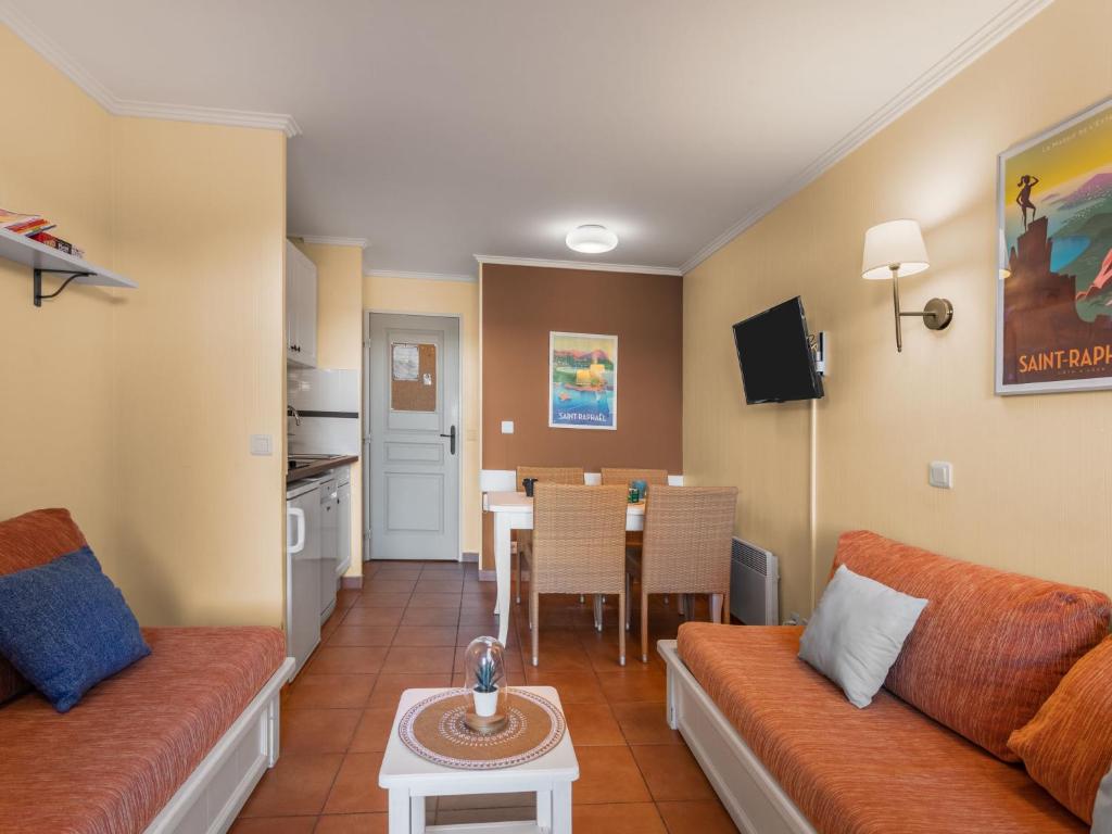 Studio Village Cap Estérel - L'Esquinade-83 by Interhome