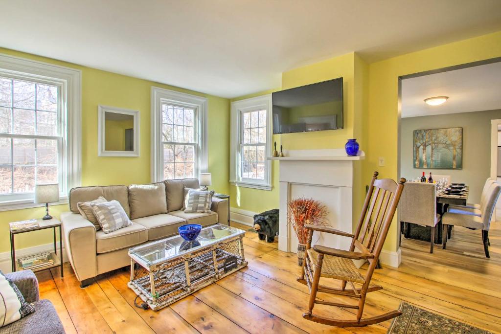 Historic Bath Home, Walk to Waterfront Park! photo 1