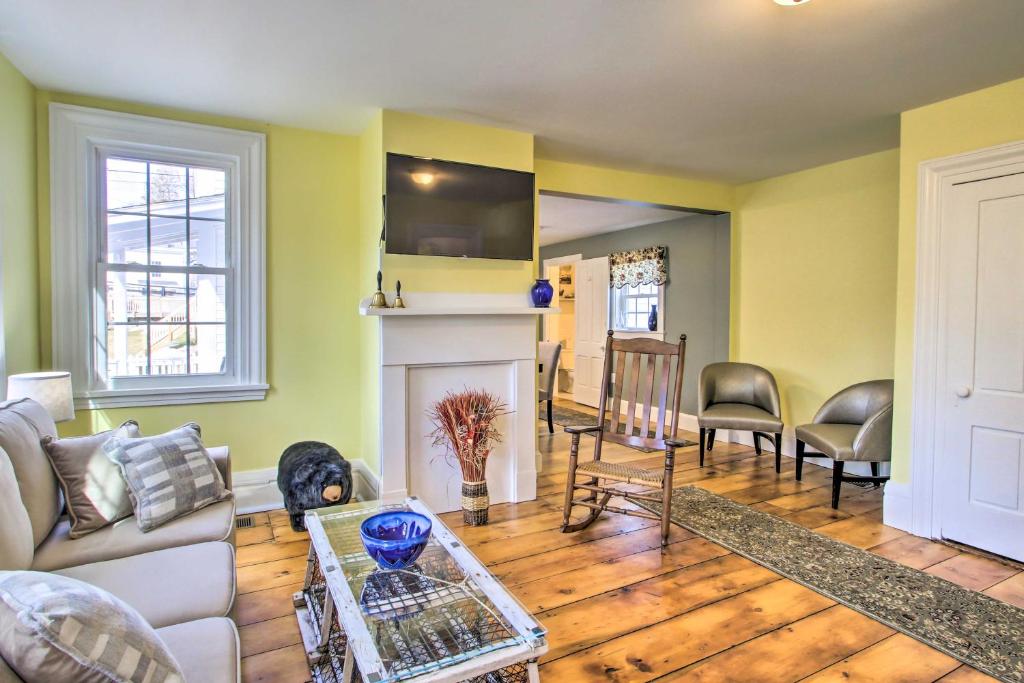 Historic Bath Home, Walk to Waterfront Park! photo 4