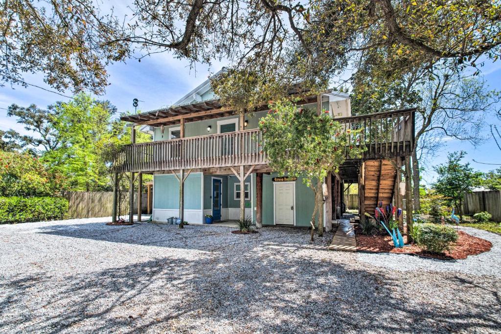 Pensacola Home about 3 Mi to Perdido Key Beach! photo 1
