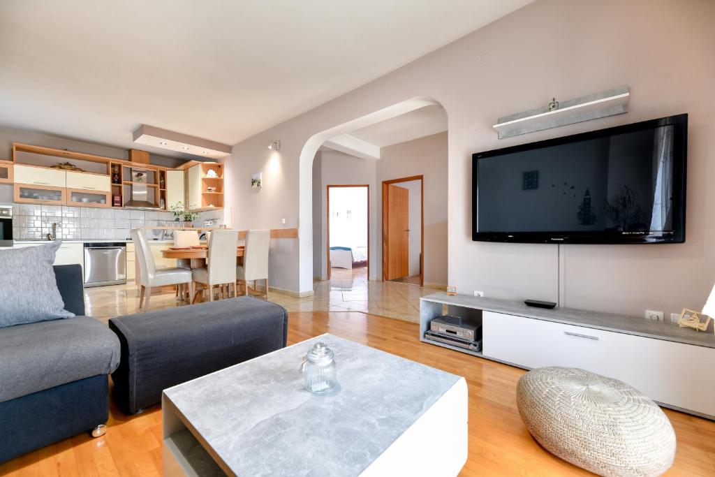 Apartment MIT photo 3