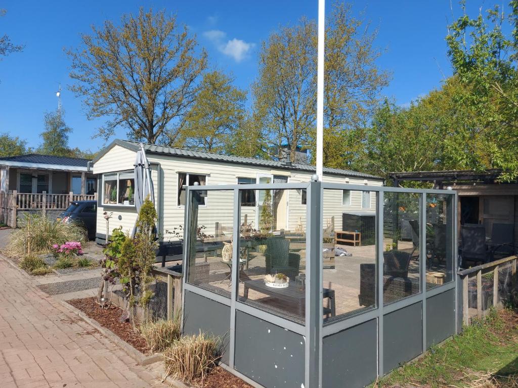Ús twadde plakje op vakantiepark bergumermeer photo 3