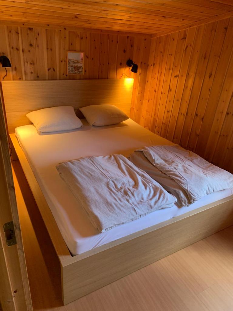 Hytte ved sjøen photo 3