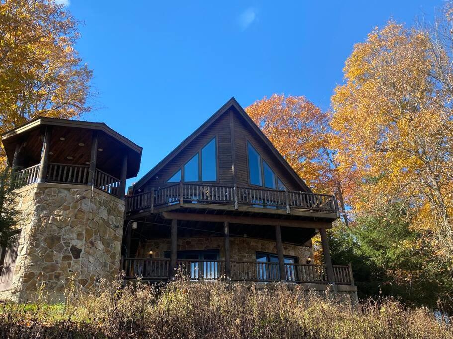 Bella Vista! Amazing Lake Views, Hot Tub, Peleton! photo 2