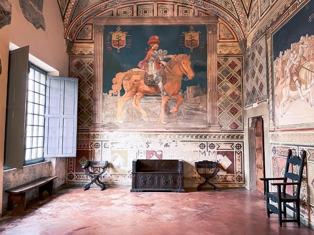 Castello Malaspina di Fosdinovo photo 1