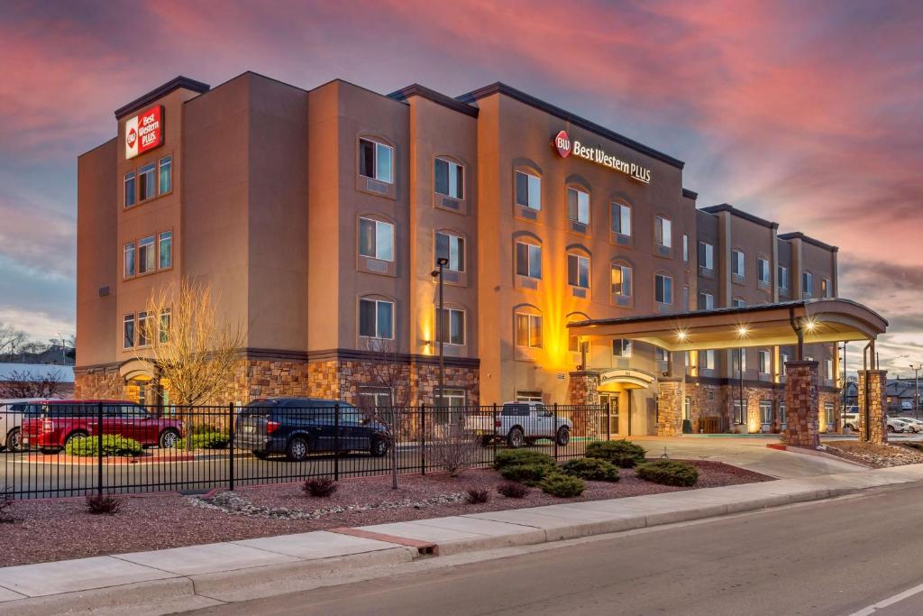 Best Western Plus Gallup Inn & Suites image