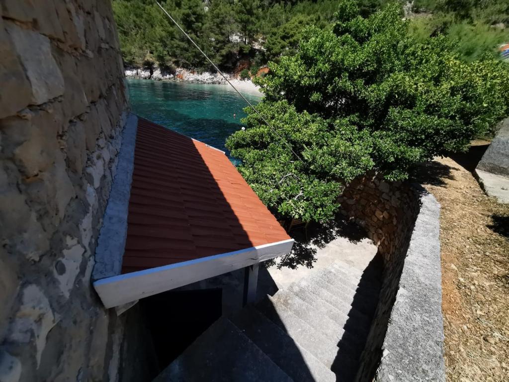 Kamena kućica photo 4