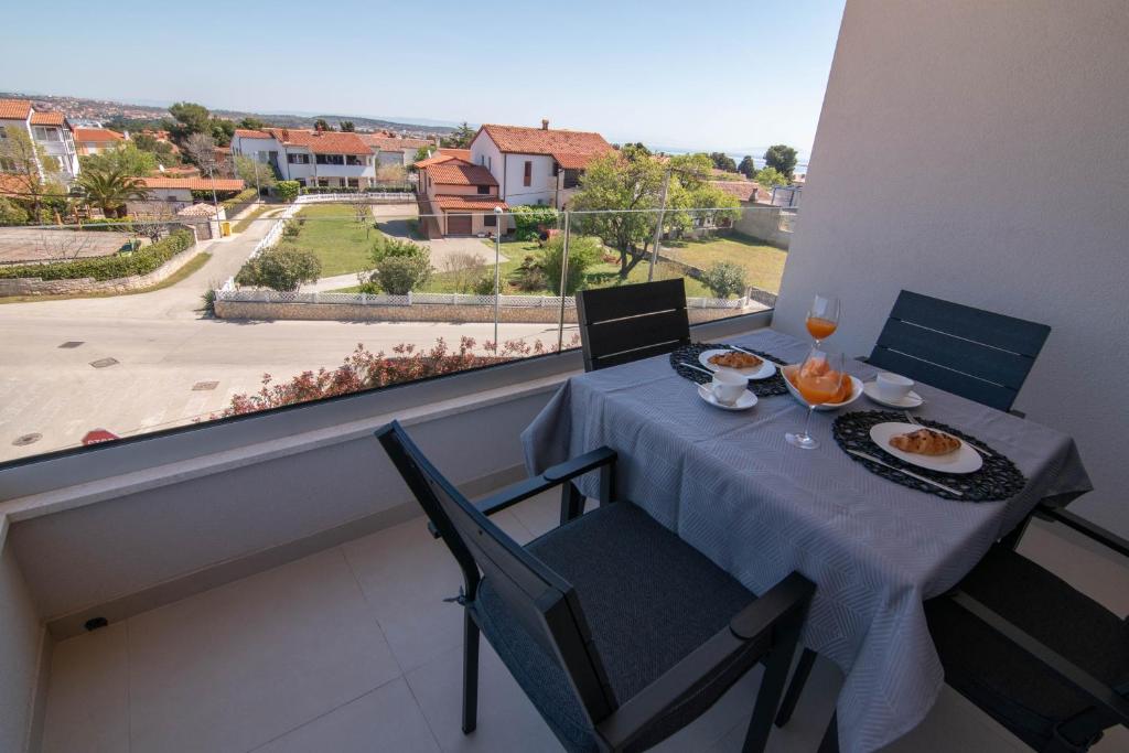 Luxury apartment Grotta with sea view and swimming pool photo 4