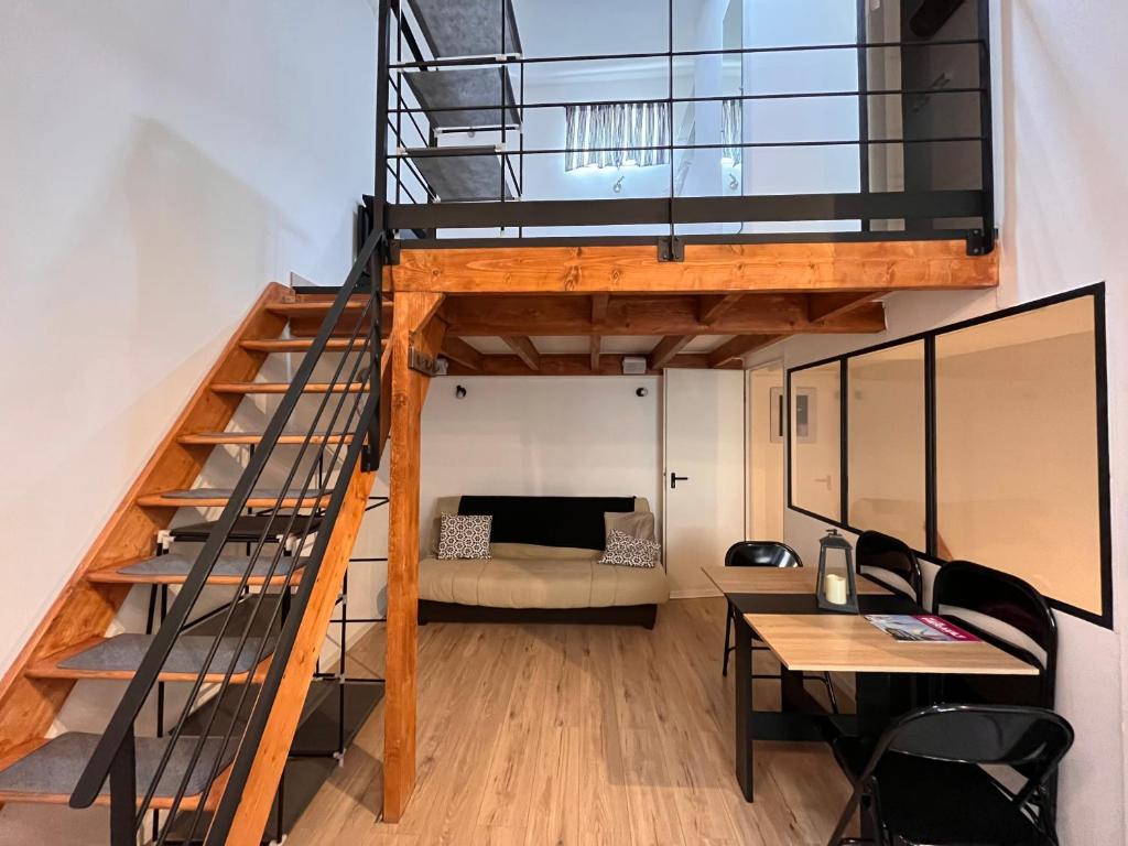 Grand studio contemporain avec mezzanine photo 3
