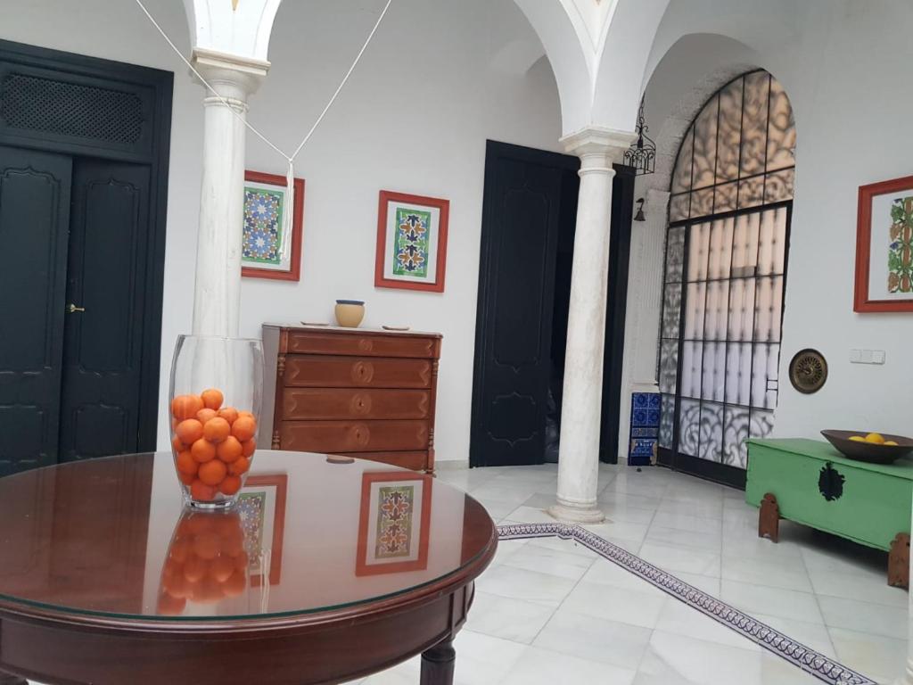 Casa S. XIX en pleno centro de Carmona photo 3