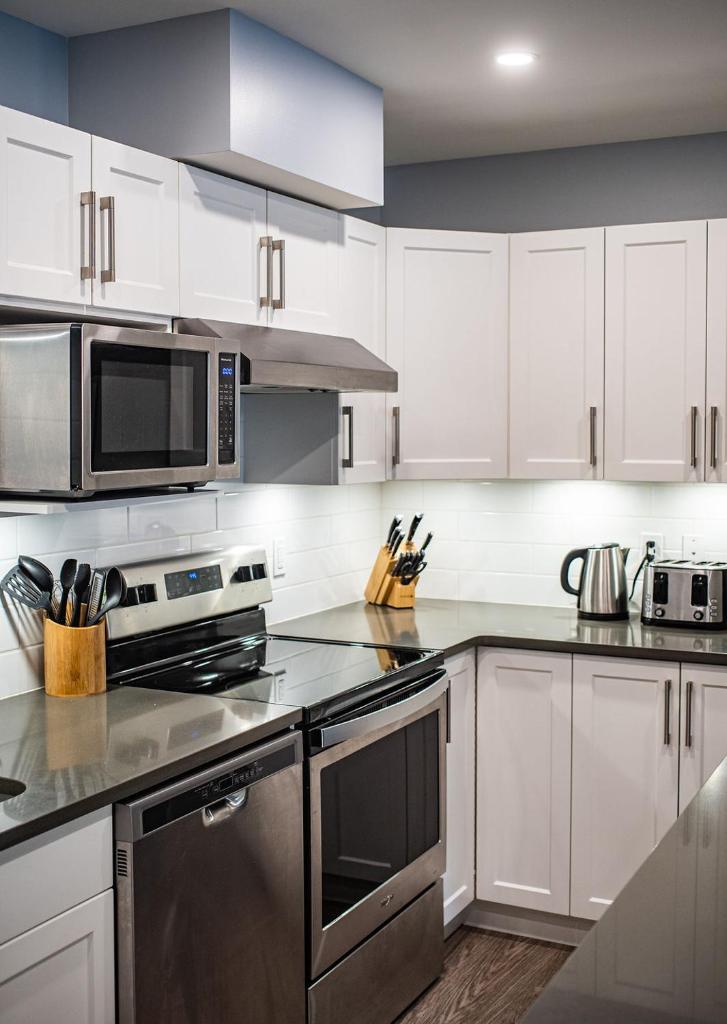 Orford Condo by Revelstoke Vacations photo 4