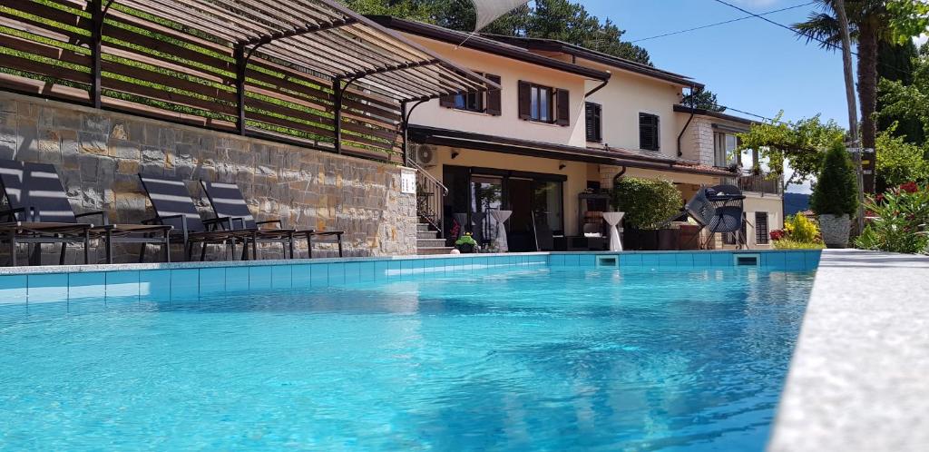 Valentina Guest House at Pintar Wine Estate photo 1