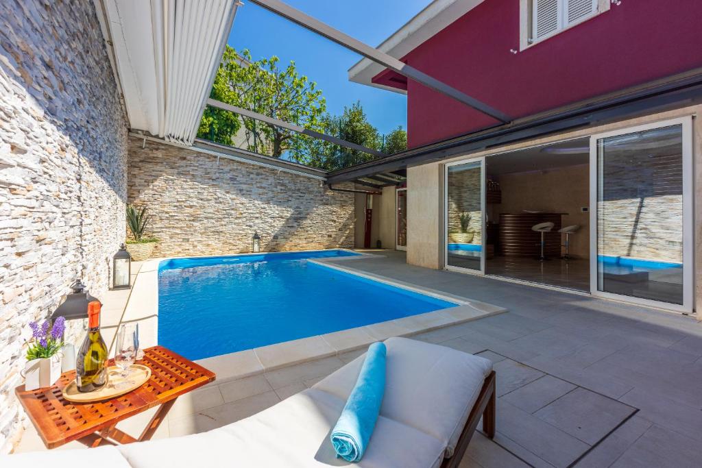 Villa M photo 2