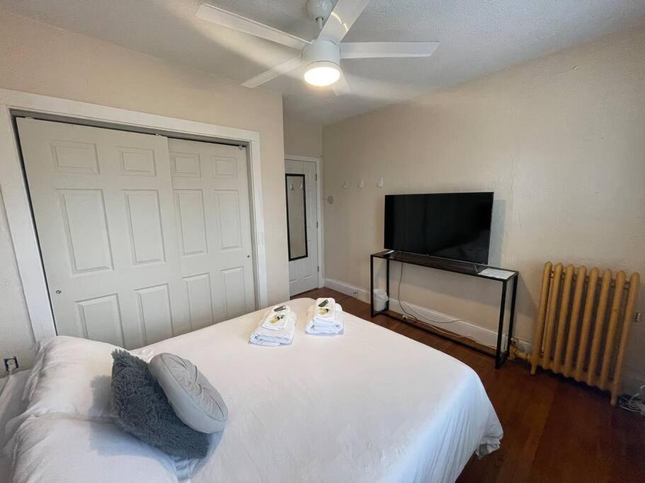 Cozy Large House close to TUFTS/Harvard/MIT 4BR photo 1