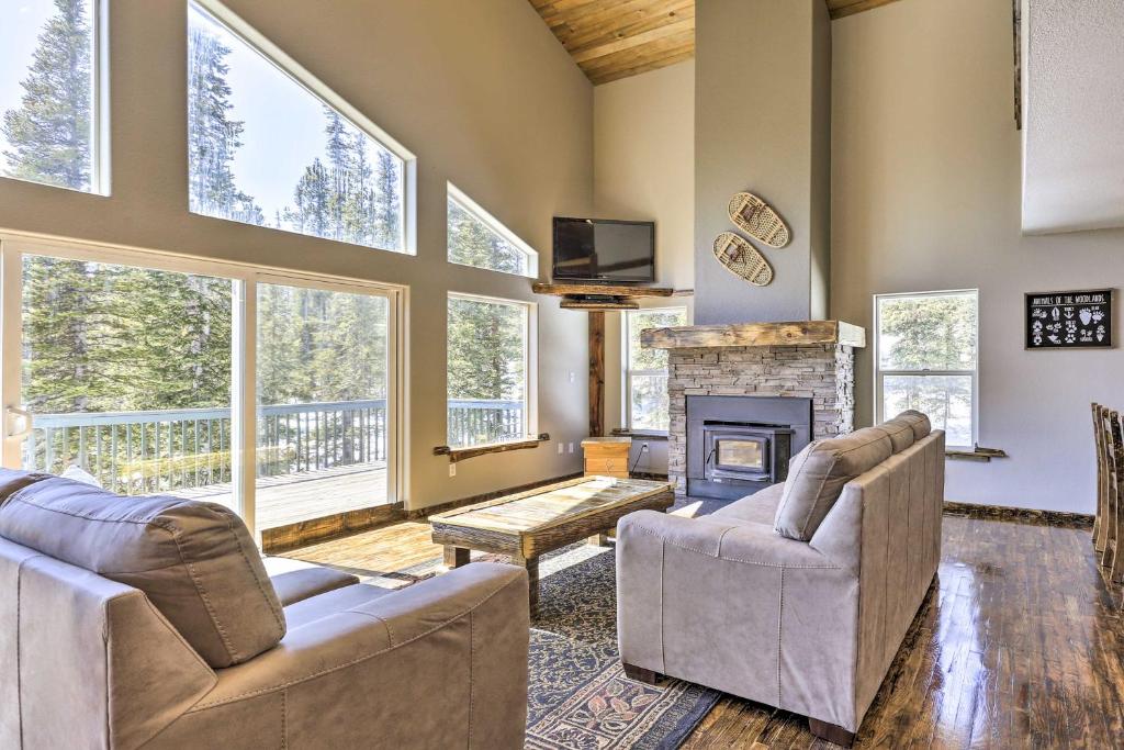 Spectacular Mountain Home with Hot Tub and Endless Decks - Elk Ridge photo 4